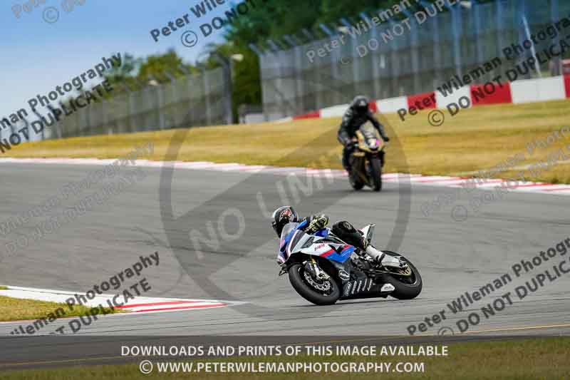 donington no limits trackday;donington park photographs;donington trackday photographs;no limits trackdays;peter wileman photography;trackday digital images;trackday photos